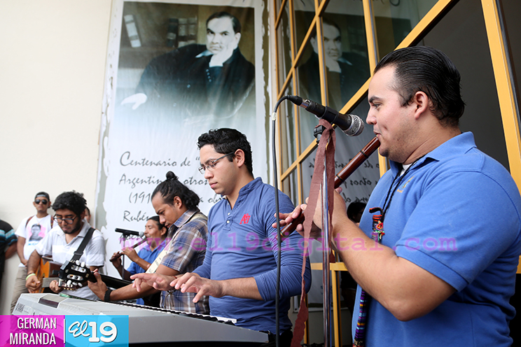 Conmemoran 17 aniversario de la ca&iacute;da de Roberto Gonz&aacute;lez